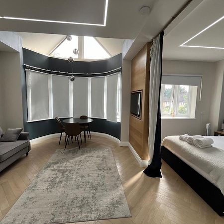 London Studios And Suites Harrow Exteriér fotografie