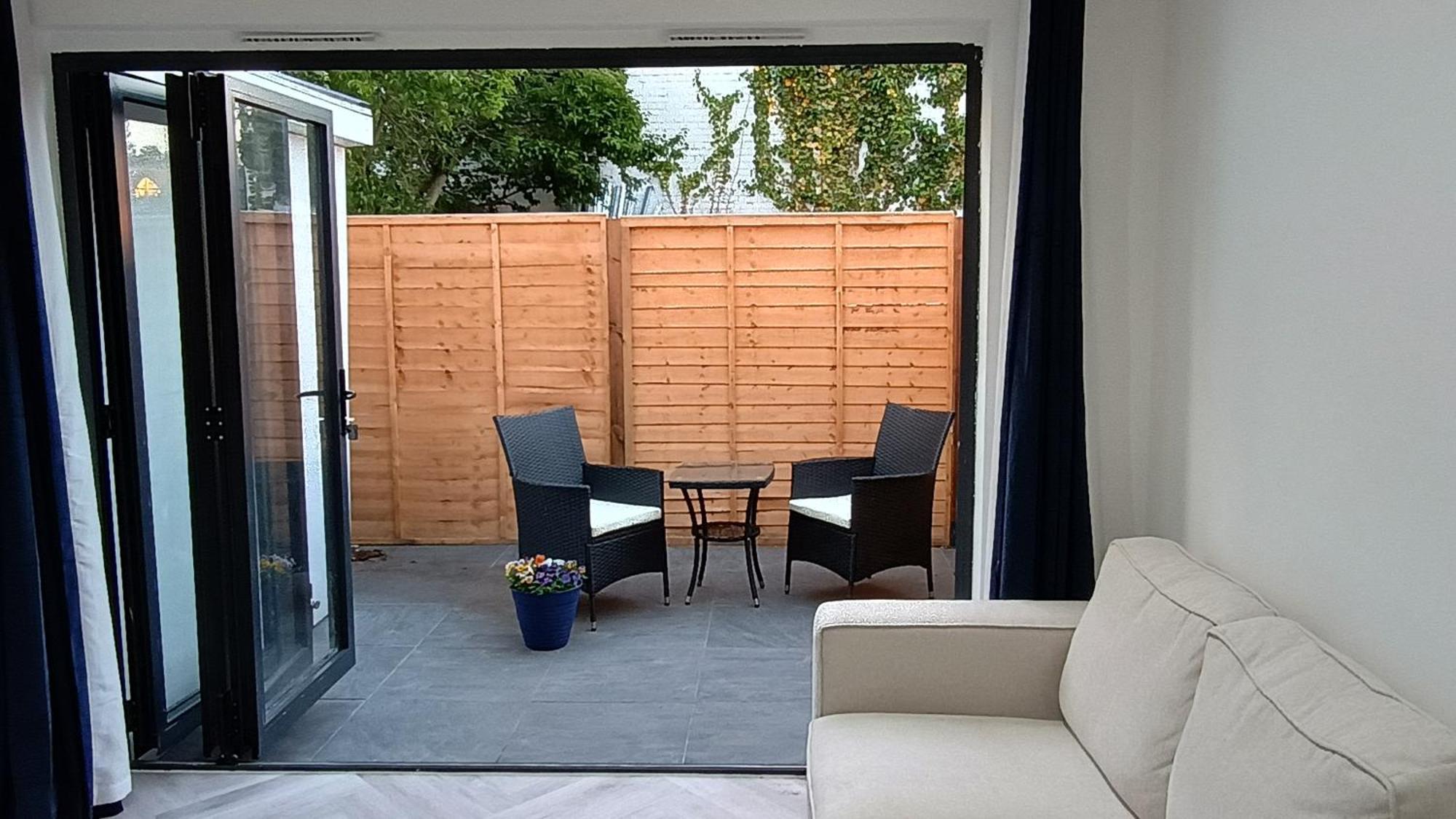 London Studios And Suites Harrow Exteriér fotografie