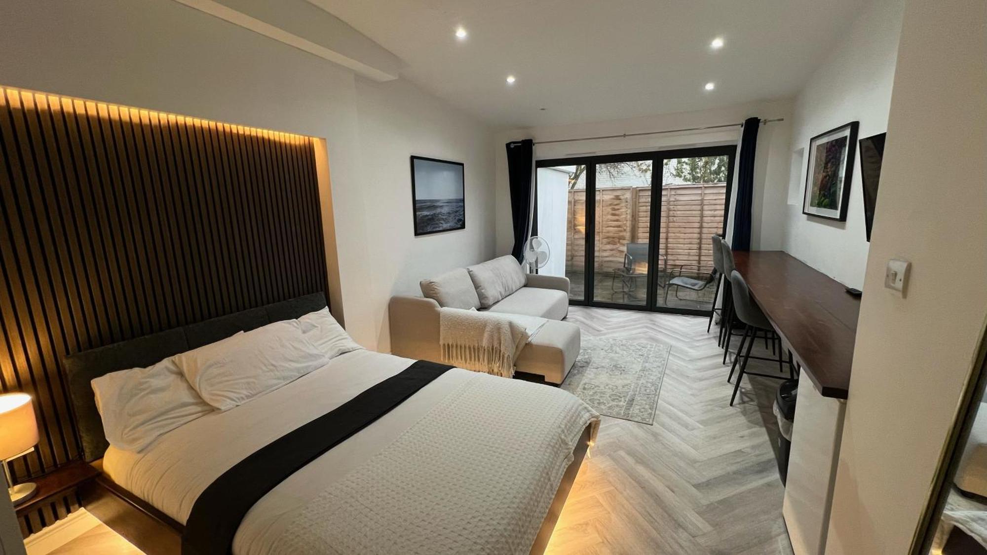 London Studios And Suites Harrow Exteriér fotografie