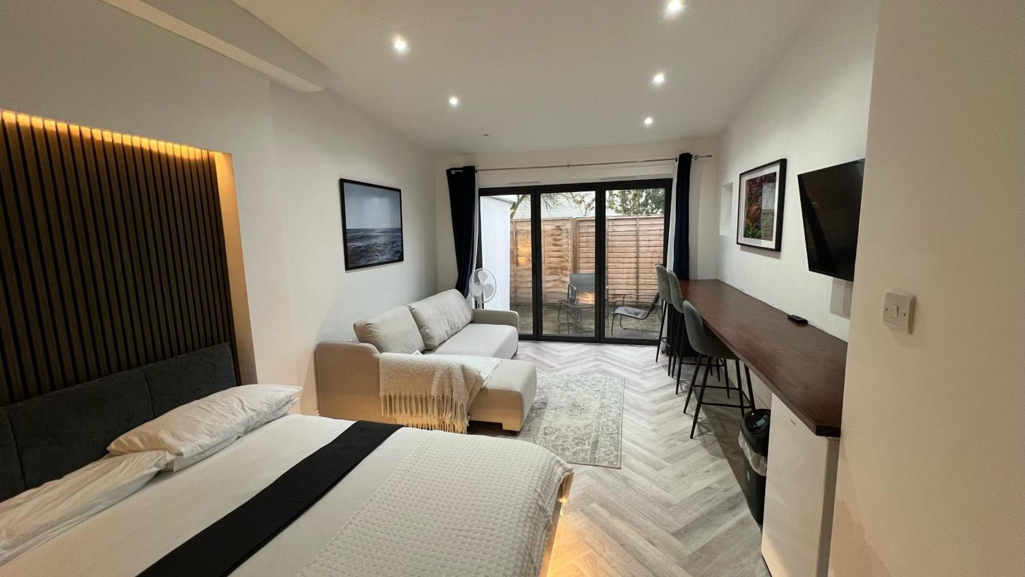 London Studios And Suites Harrow Exteriér fotografie